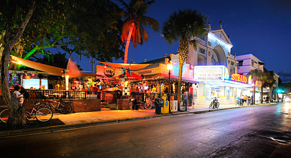 Key West’s Infamous Duval Crawl | TropixTraveler