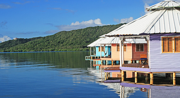 Mango Creek Lodge Cabanas Honduras