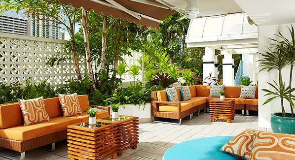 Acqua Hotel Waikiki Lobby