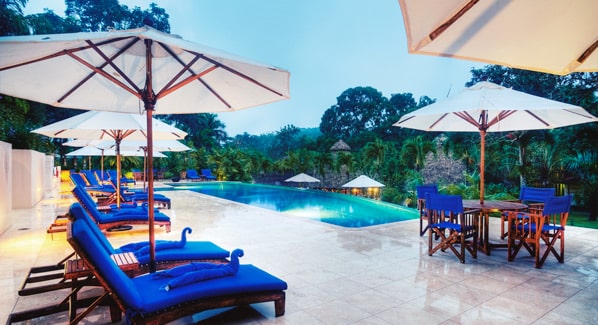 Belize Chaa Creek swimming pool