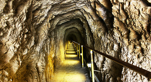 Tunnel Diamond Head Oahu