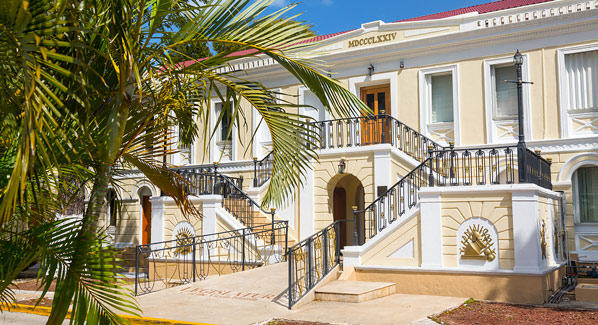 St Thomas Architecture