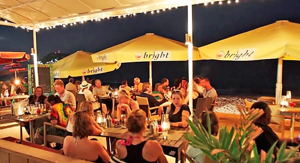 Karakter Beach Bar St. Maarten