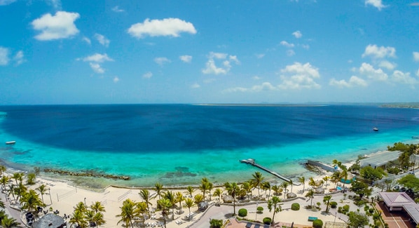 Bonaire Plaza