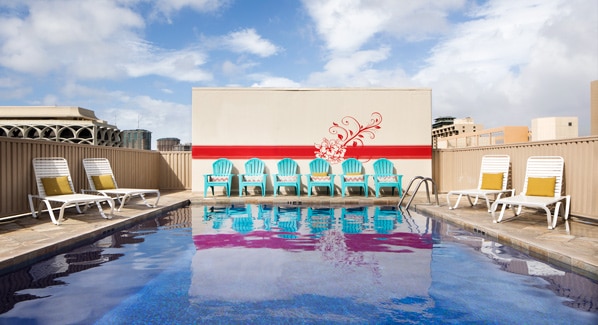Shoreline Waikiki Rooftop Pool