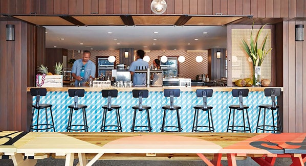 Waikiki Surfjack Hotel Bar